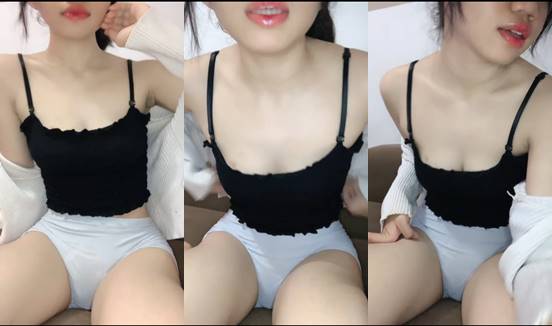 Bokep bling2 remaja pamer selangkangan