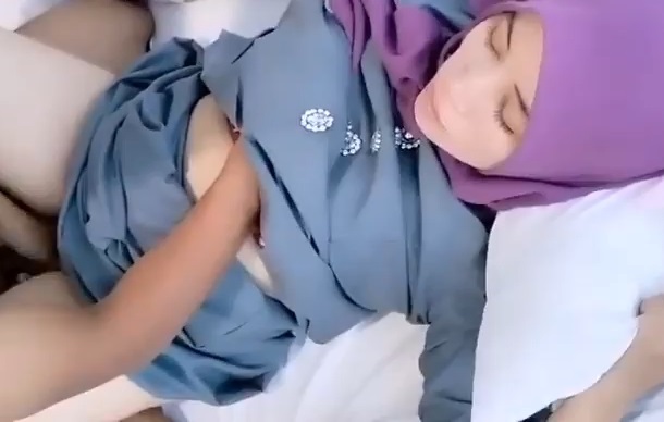 Guru IPA SMA Sekarang Menjadi Lonte Bayaran