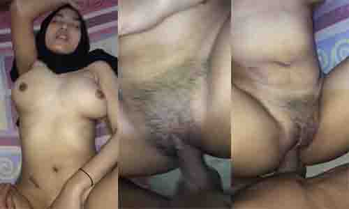 Bokep Jilbab Hitam Pasrah Digenjot Pacar